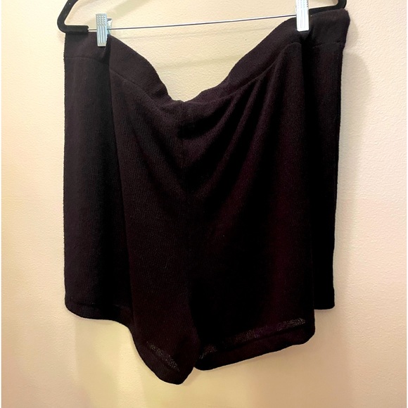 H&M - Picture 2 of 5